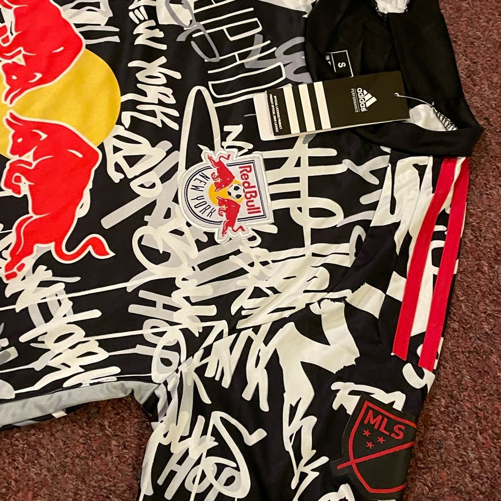 Adidas New York Red Bulls adidas Freestyle Jersey 2023-24 - Picture 4 of 7